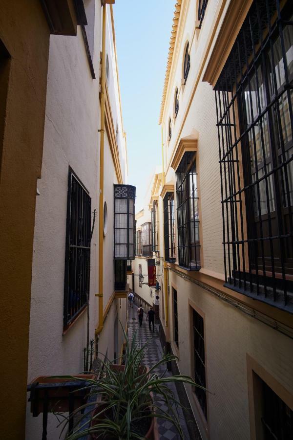 Santa Cruz Pearl By Valcambre Apartment Seville Exterior photo